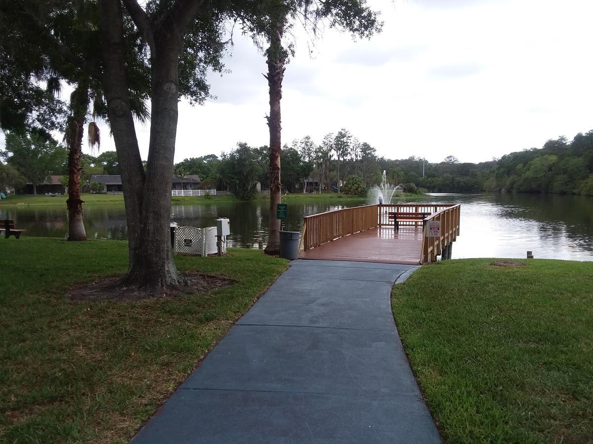 2 Bedroom , 2 Bath , Villa Oldsmar Exterior photo
