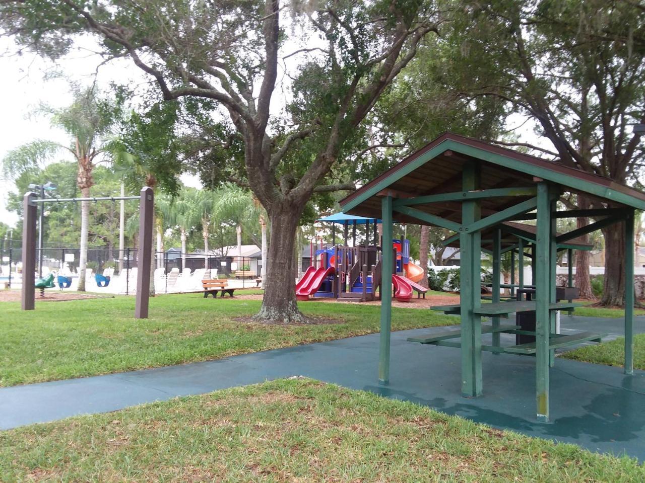 2 Bedroom , 2 Bath , Villa Oldsmar Exterior photo