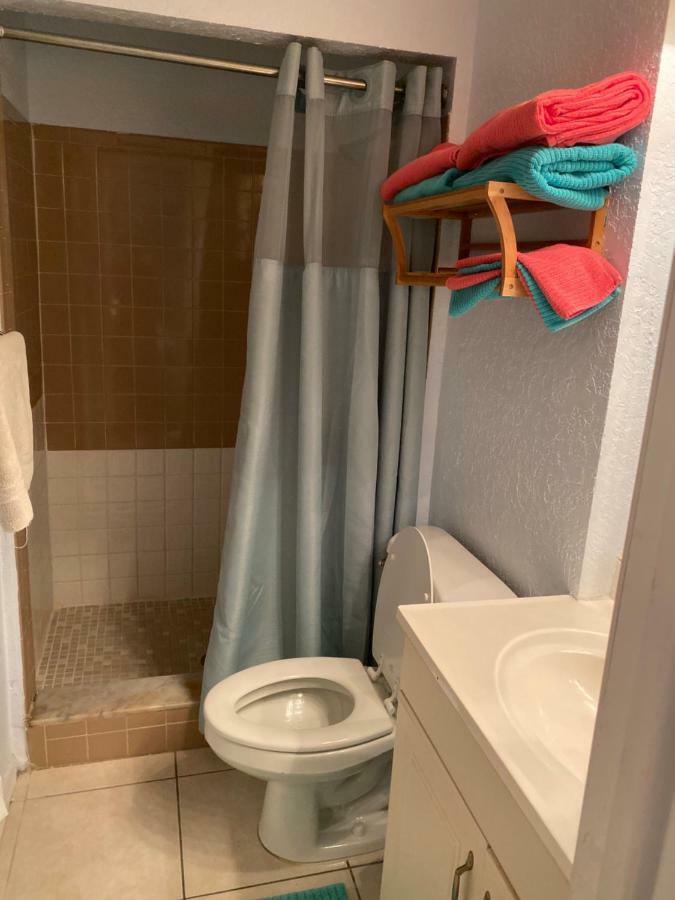 2 Bedroom , 2 Bath , Villa Oldsmar Exterior photo